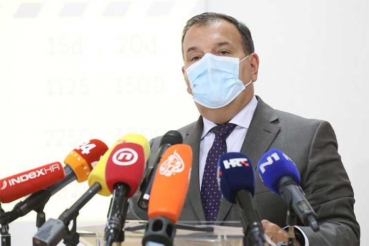 Beroš: Hrvatska ne planira da proglasi kraj epidemije