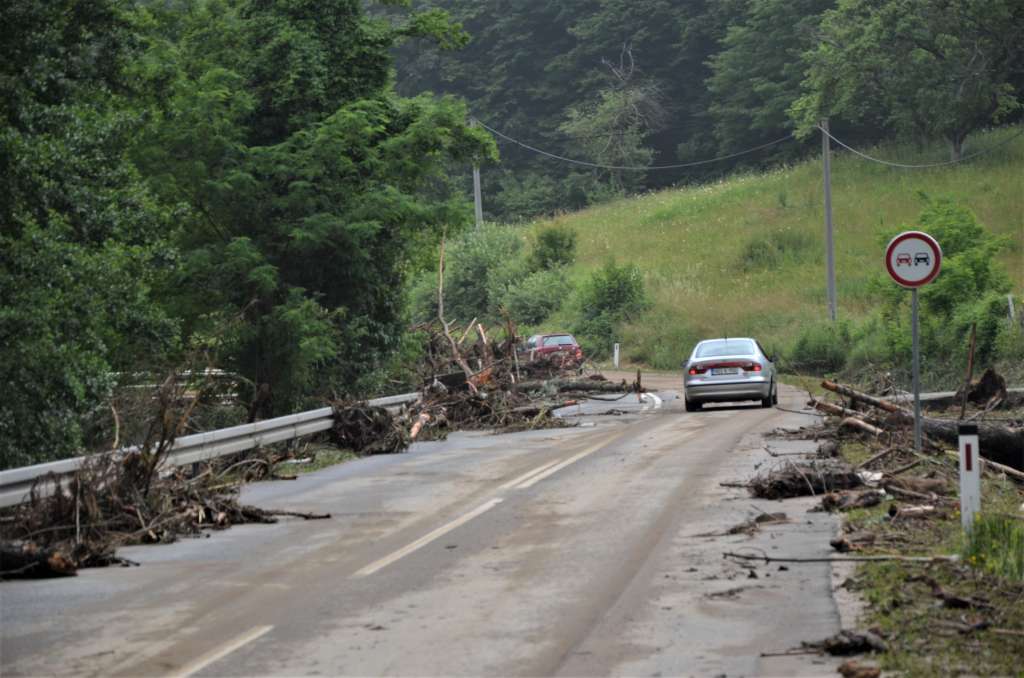 Besana noć iza stanovnika Sapne, kišne padavine pričinile ogromne štete