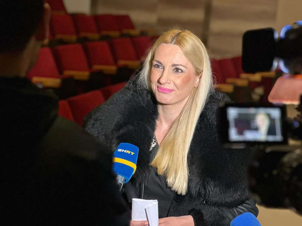 Bešević Gajić: Ljudi nikada nisu vodili ratove, nego politika