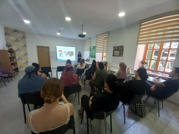 Besplatna edukacija za buduće i mlade roditelje na temu 'Prvi dani s bebom'