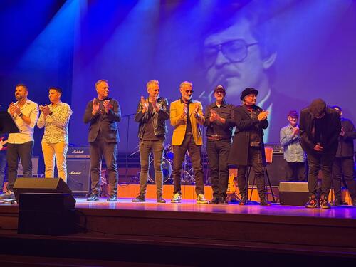 Besplatni spektakl u Zetri: "Indexi i prijatelji" okupljaju regionalne muzičke legende
