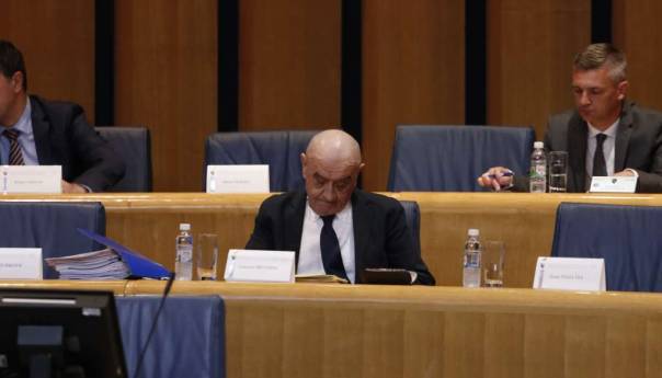 Bevanda: CIK predložio odluku koja nije po Zakonu