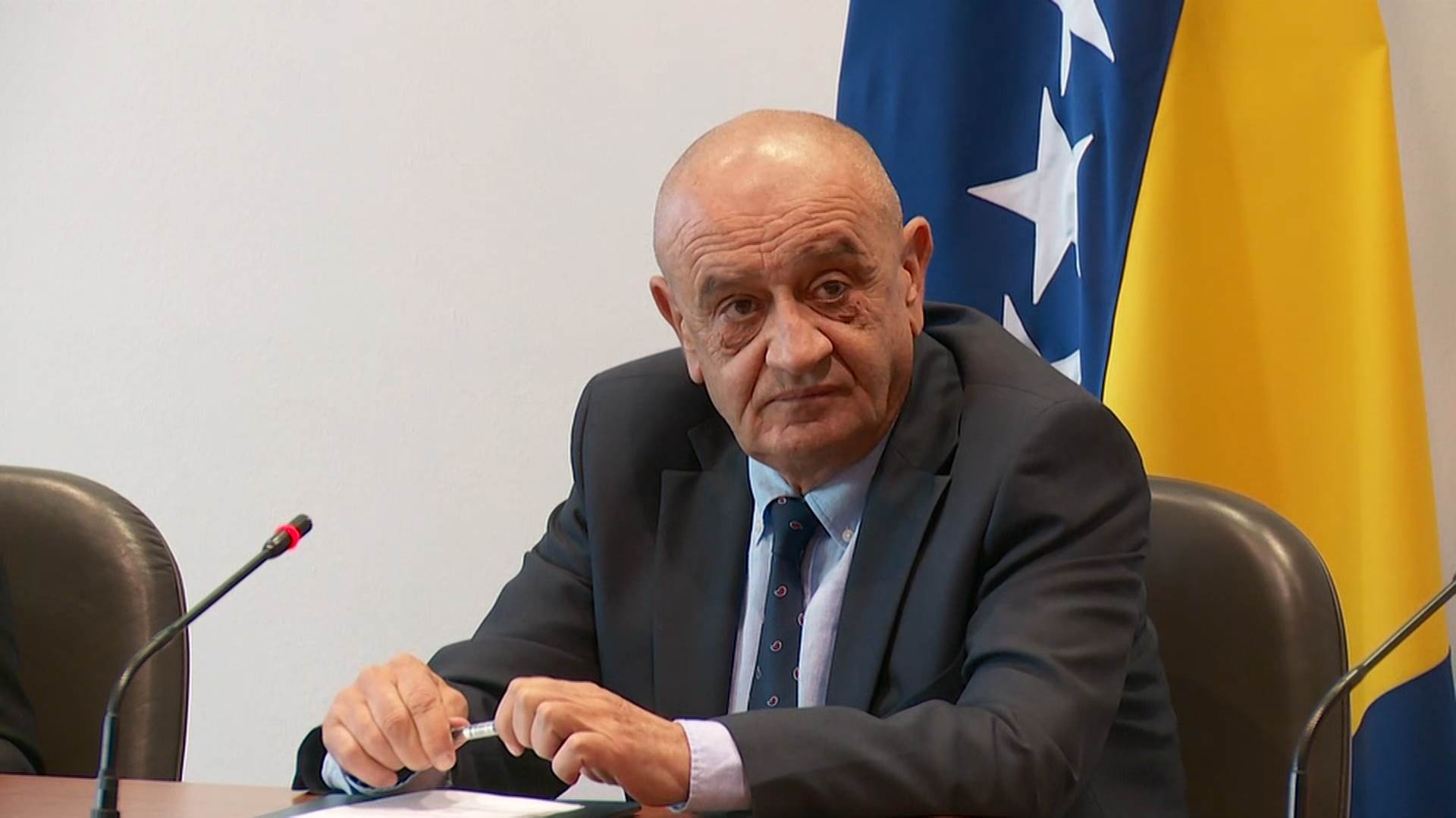 Bevanda: Osigurati finansiranje institucija BiH