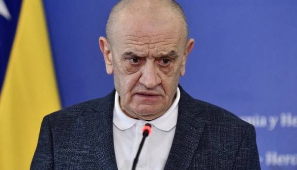 Bevanda: Podlegli su pritisku, nezakonita odluka o financiranju izbora