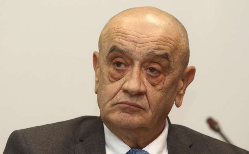 Bevandino (ne)snalaženje: SNSD protiv sankcija Rusiji u EBRD-u