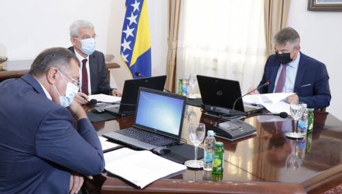 Bez minute šutnje za Krajišnika na sjednici Predsjedništva BiH