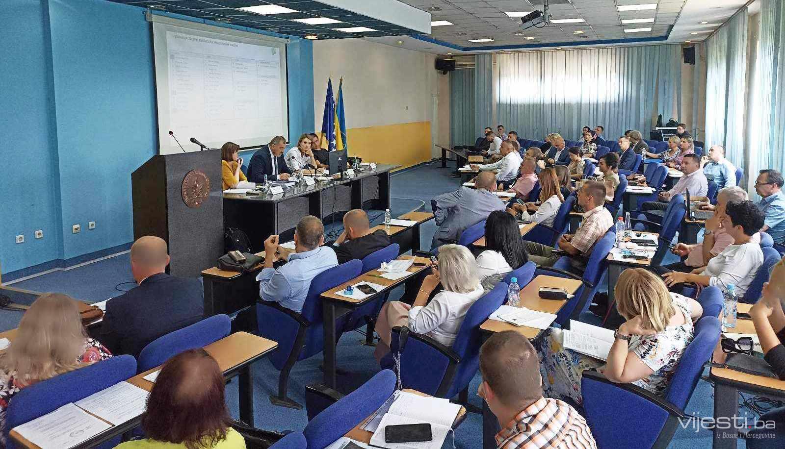 Bez smjena i ostavki u TK: Porodica Amre Kahrimanović za subotu najavila masovne proteste