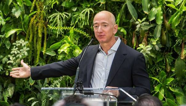 Bezos najavio da će pokloniti veći dio svog bogatstva