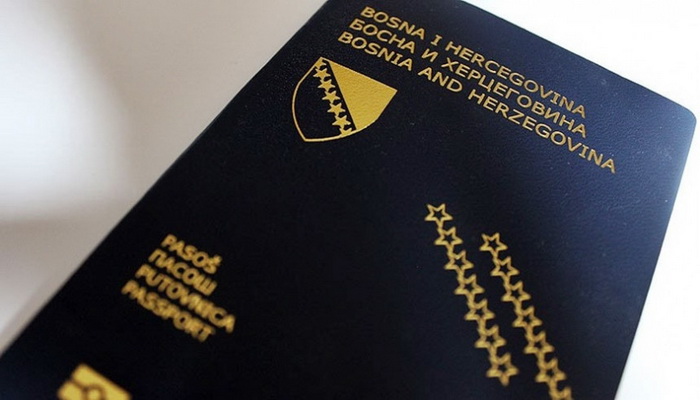 Bh. građani u Crnu Goru mogu samo uz negativan test na koronu