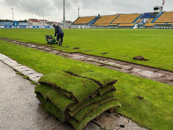 Bh. klub saopštio dvije velike vijesti: Novi teren i novi sponzor opreme