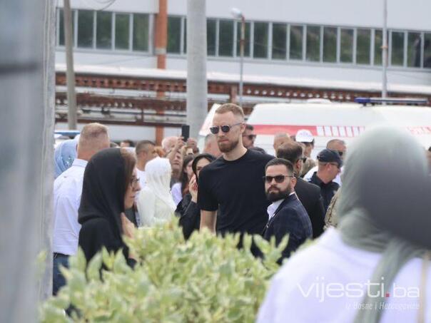 Bh. košarkaš Džanan Musa stigao na dženazu u Potočare