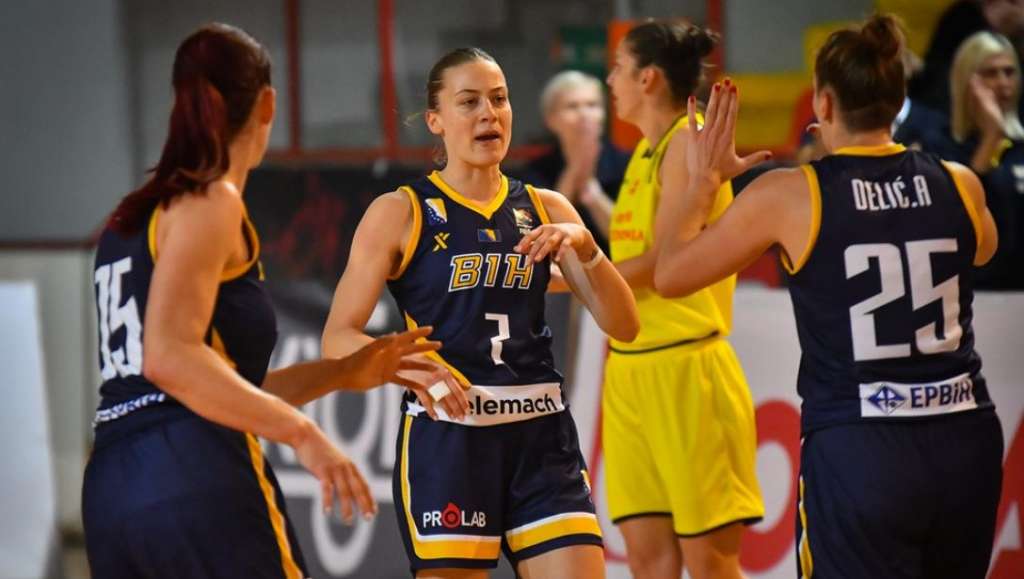 Bh. košarkašice se sutra okupljaju u Parizu, zatim putuju u Osaku