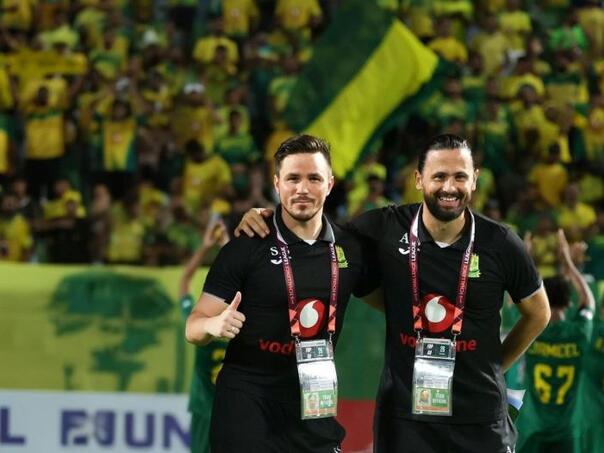 Bh. nogometni treneri Šahman i Škaljić osvojili titulu u Omanu