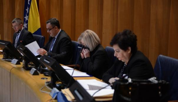 Bh. parlamentarci traže potpisivanje više sporazuma o readmisiji