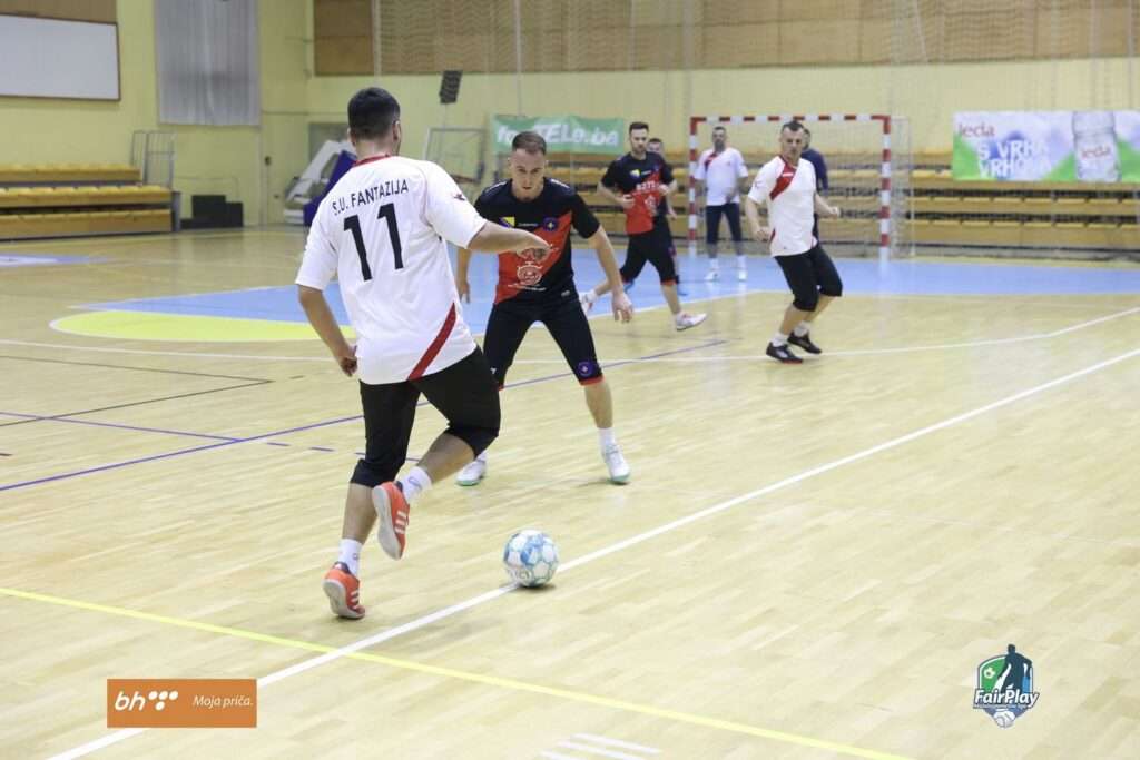 BH Telecom Fair Play liga: Mladi Muslimani srušili Frisu, Ahmetović junak Srebreničana