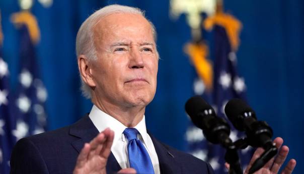Biden: Američka demokratija je napadnuta