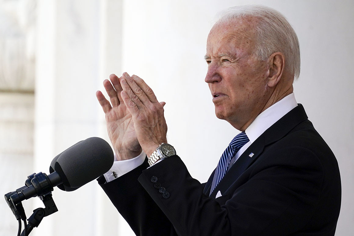 Biden: Demokracija je u opasnosti pred autokratskim silama