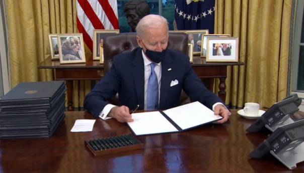 Biden donosi uredbu koja će olakšati glasanje na izborima