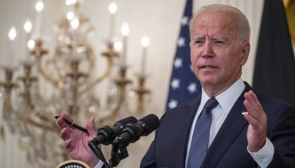 Biden: Društvene mreže ubijaju ljude dezinformacijama o cjepivu