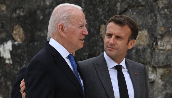 Biden i Macron ponovo razgovarali, popravljaju odnose