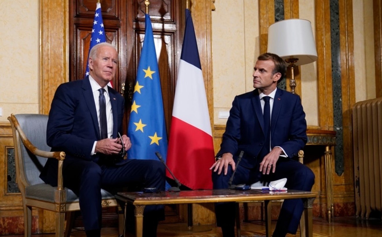 Biden i Macron razgovarali o Ukrajini