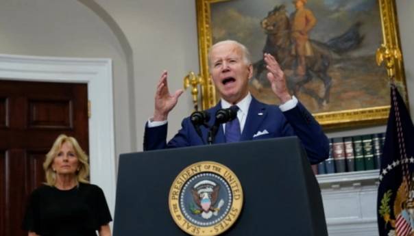 Biden o masakru: Deseci djece kao da su na bojnom polju, za ime Boga