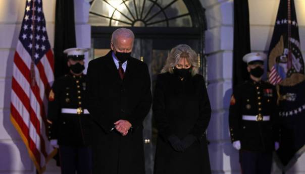 Biden održao komemoraciju za žrtve korone