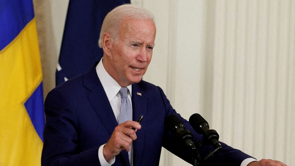 Biden poništava studentske kredite do 10.000 dolara