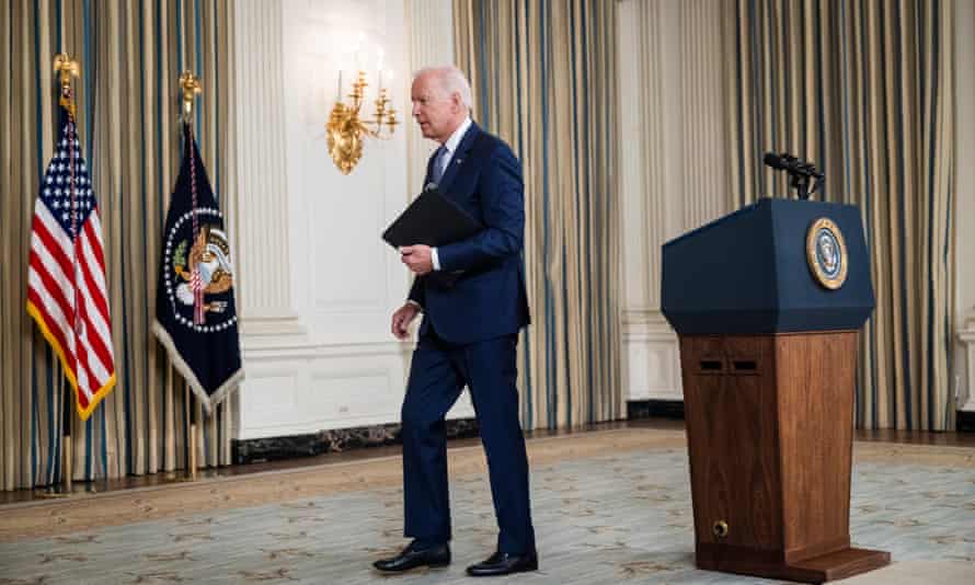 Biden pooštrio zahtjeve za vakcinaciju vladinih radnika