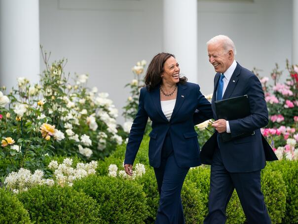Biden pozvao Demokrate da podrže Kamalu Harris i pobijede Trumpa