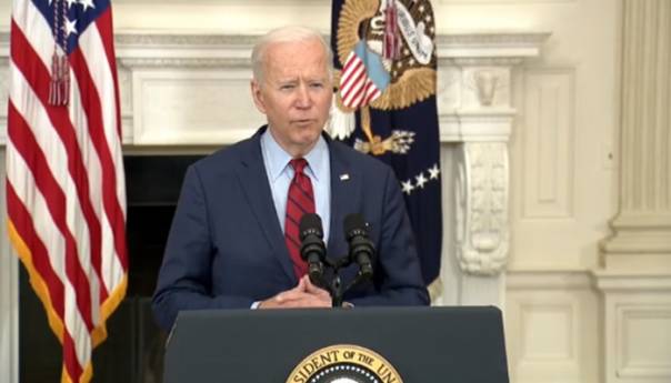 Biden pozvao na strožu kontrolu oružja