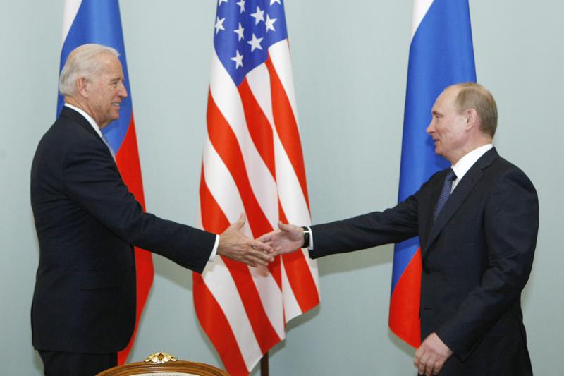 Biden sa Putinom o hakerskim napadima na kompanije u SAD-u