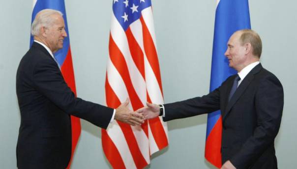 Biden sa Putinom o hakerskim napadima na kompanije u SAD-u