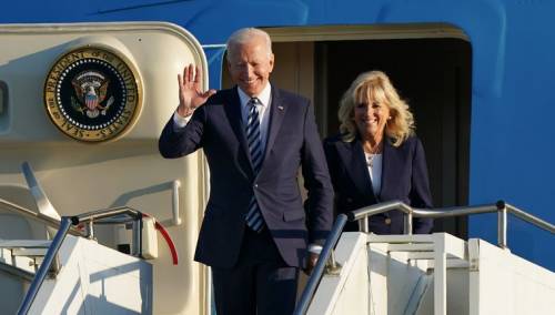 Biden stigao u Veliku Britaniju, sastaće se s Johnsonom