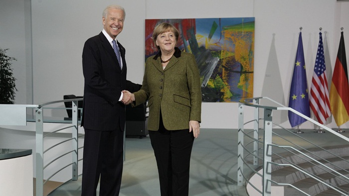 Biden telefonski razgovarao sa Merkel, Macronom, Johnsonom