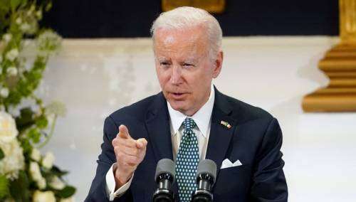 Biden zaplakao na završetku posjete Irskoj