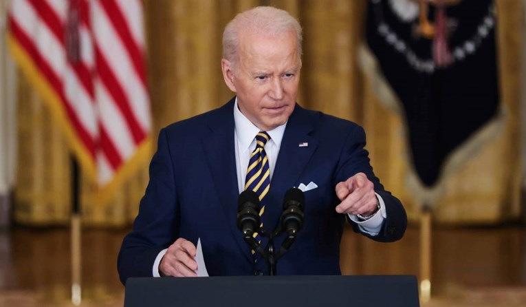 Biden zaprijetio Putinu direktnim sankcijama ako napadne Ukrajinu