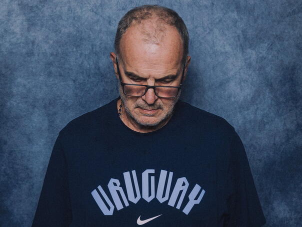 Bielsa nakon viralne fotografije poručio: Nisam maneken!