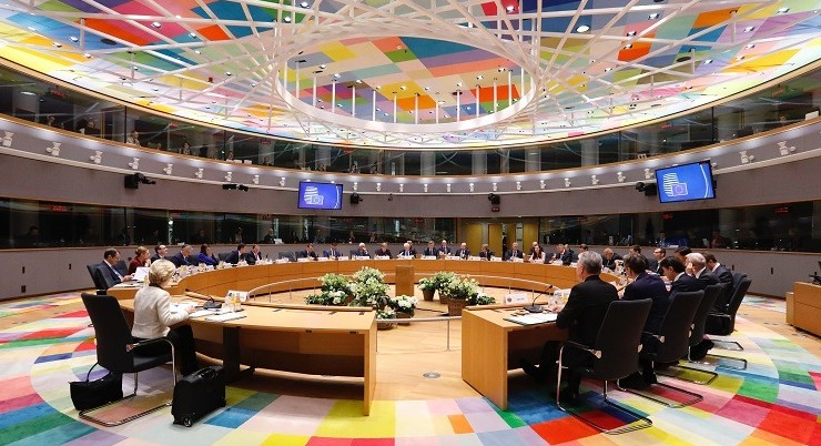 BiH bi danas trebala dobiti kandidatski status za EU