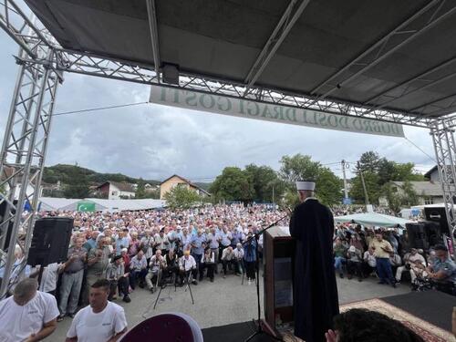 BiH bogatija za još jednu džamiju: Otvorenju prisustvovalo hiljade vjernika