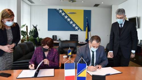 BiH i Francuska nastavljaju saradnju u borbi protiv ilegalne trgovine oružjem