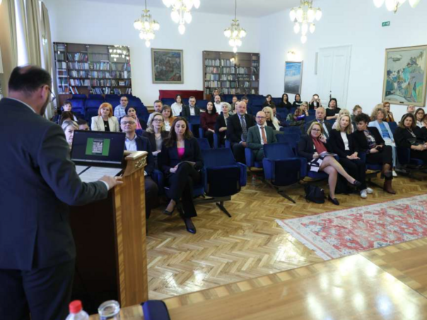 BiH ima dobar pravni okvir za zaštitu žena, ali je problem njegova primjena