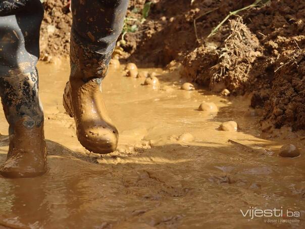 BiH jutros sunčana, najavljena kiša i pljuskovi u noći sa utorka na srijedu