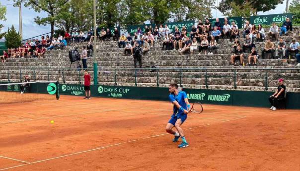 BiH u velikoj prednosti: Džumhur "pomeo" rivala iz Meksika