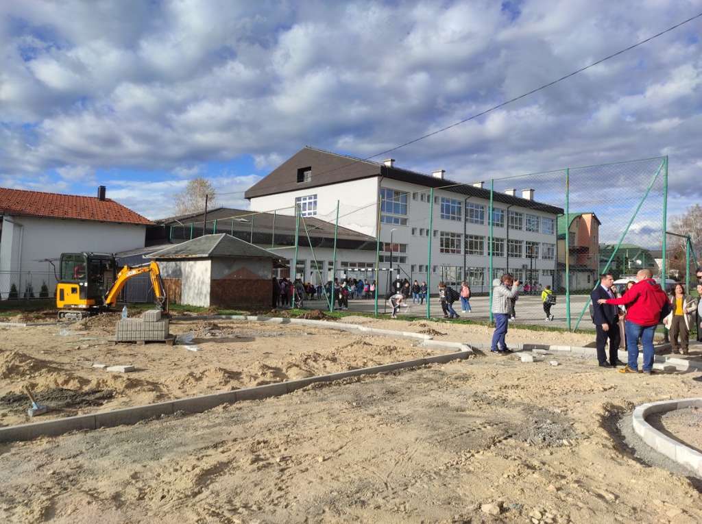Bihać će dobiti moderno inkluzivno igralište za djecu