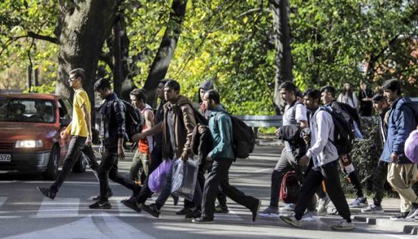 Bihać: Migranti čekaju, građani strahuju