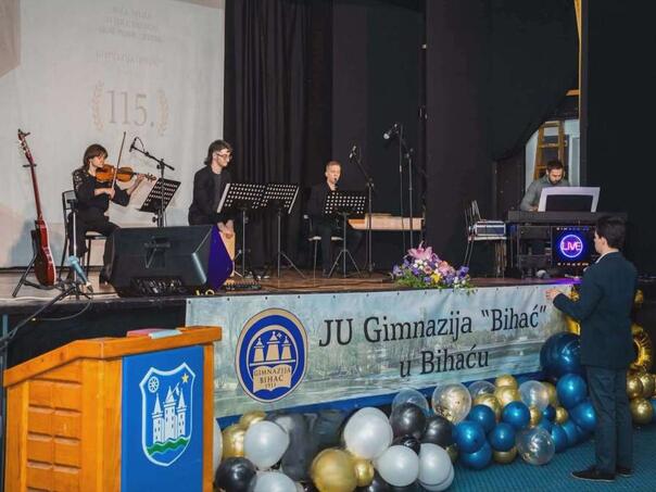 Bihaćka gimnazija obilježila 115 godina tradicije i obrazovanja