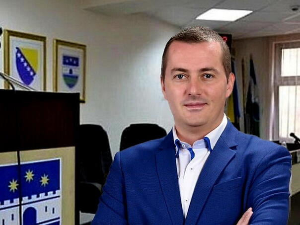Bihaćki vijećnik Adnan Lipovača napustio sve funkcije u Stranci za BiH
