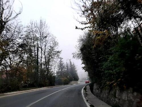 BIHAMK: Magla smanjuje vidljivost, duge kolone na izlazu BiH