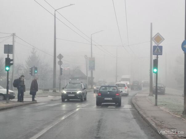 BIHAMK: Magla smanjuje vidljivost na širem području Sarajeva